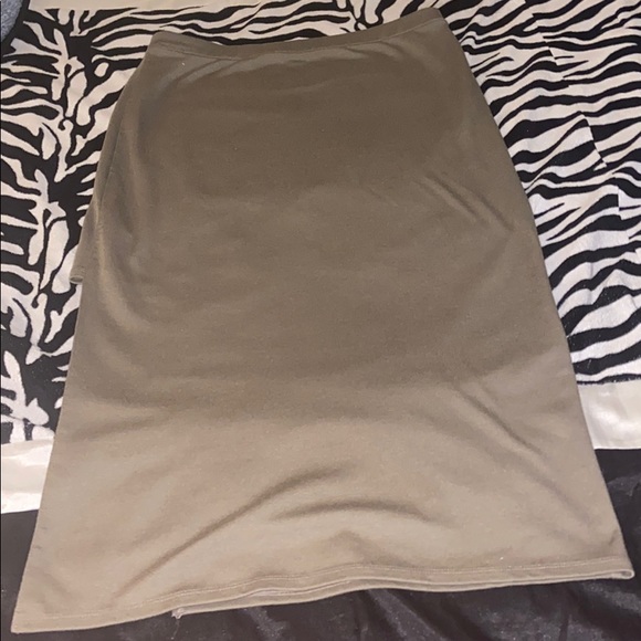 G by Guess Skirt - Picture 3 of 5